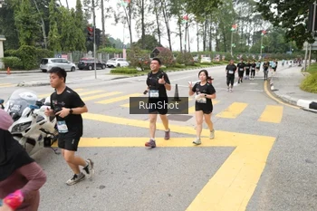Runner Photo 4253835
