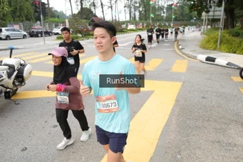 Runner Photo 4253837