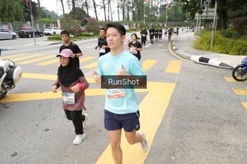 Runner Photo 4253840