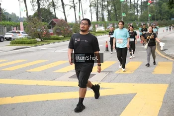 Runner Photo 4253861