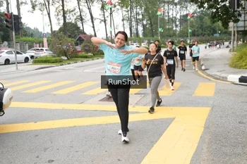 Runner Photo 4253875