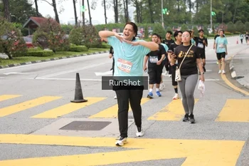 Runner Photo 4253876