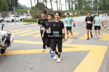 Runner Photo 4253901
