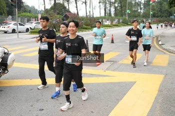 Runner Photo 4253908