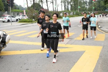 Runner Photo 4253910
