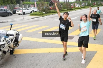 Runner Photo 4253917