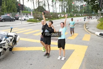 Runner Photo 4253923