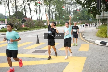 Runner Photo 4253926