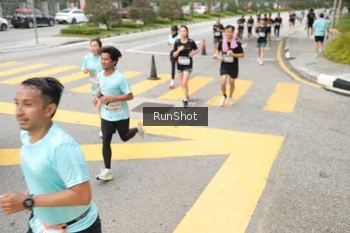 Runner Photo 4253968