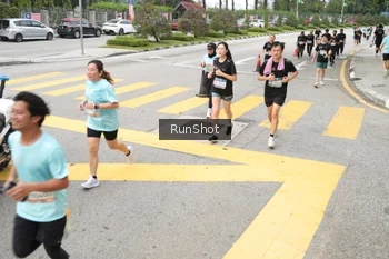 Runner Photo 4253980