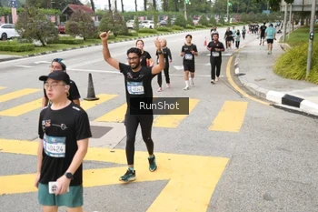Runner Photo 4254016