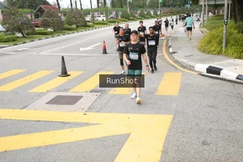 Runner Photo 4254021
