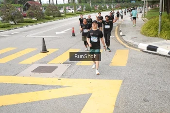 Runner Photo 4254024
