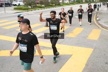 Runner Photo 4254025