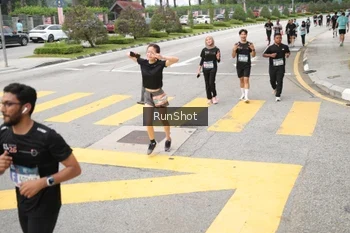 Runner Photo 4254030