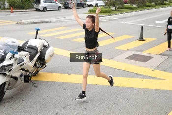 Runner Photo 4254041