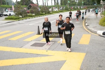 Runner Photo 4254045
