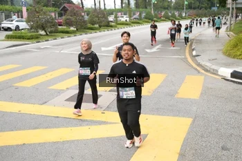 Runner Photo 4254051