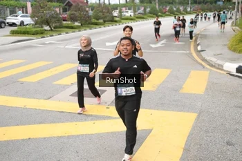 Runner Photo 4254052