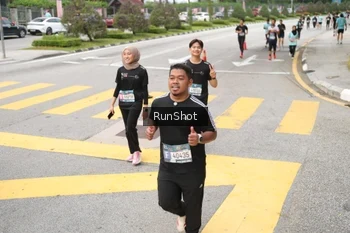 Runner Photo 4254056