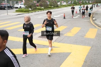 Runner Photo 4254058