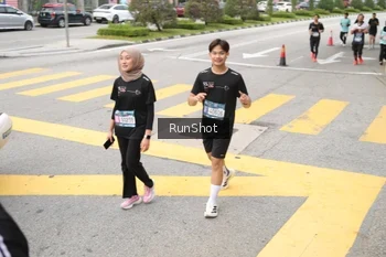 Runner Photo 4254060