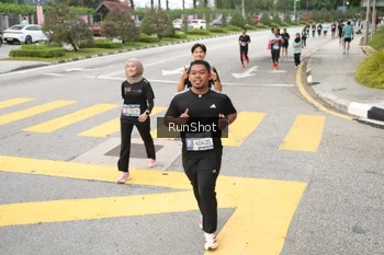 Runner Photo 4254065