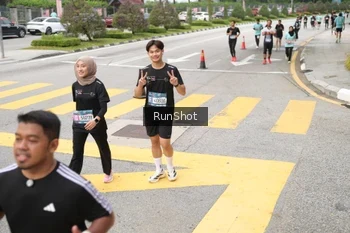 Runner Photo 4254072