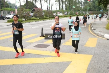 Runner Photo 4254087