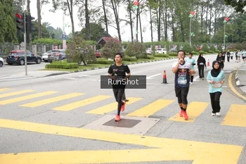 Runner Photo 4254090