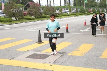 Runner Photo 4254101