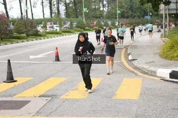 Runner Photo 4254115