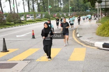 Runner Photo 4254116