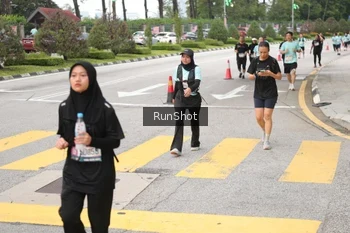 Runner Photo 4254126