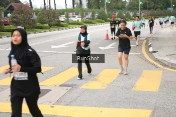Runner Photo 4254129