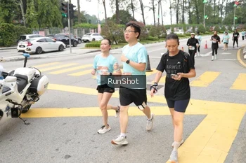 Runner Photo 4254137