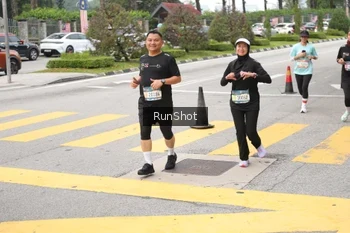 Runner Photo 4254156