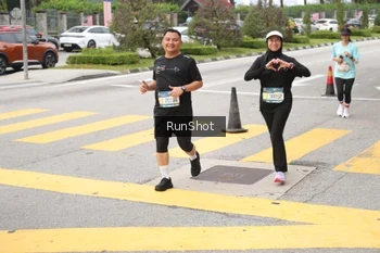 Runner Photo 4254157