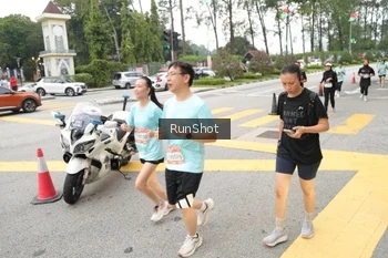 Runner Photo 4254161