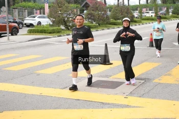 Runner Photo 4254165