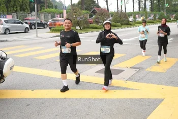 Runner Photo 4254168
