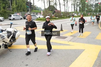 Runner Photo 4254169