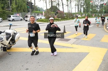 Runner Photo 4254170