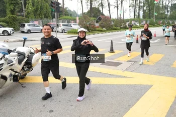 Runner Photo 4254180