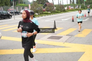 Runner Photo 4254189