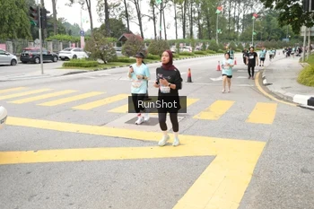 Runner Photo 4254193