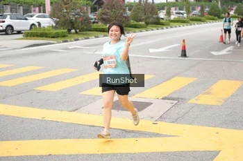 Runner Photo 4254200