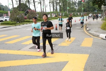 Runner Photo 4254232