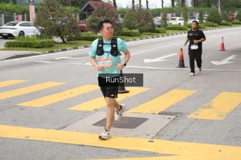 Runner Photo 4254241