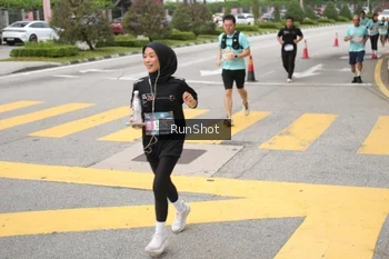 Runner Photo 4254246